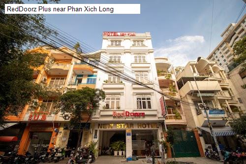 RedDoorz Plus near Phan Xich Long